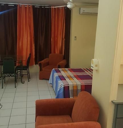 Comfortable Suite 1 Kingston Extérieur photo